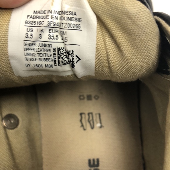 SOLD     Boys black converse All star shoes size 3.5 - Picture 4 of 4